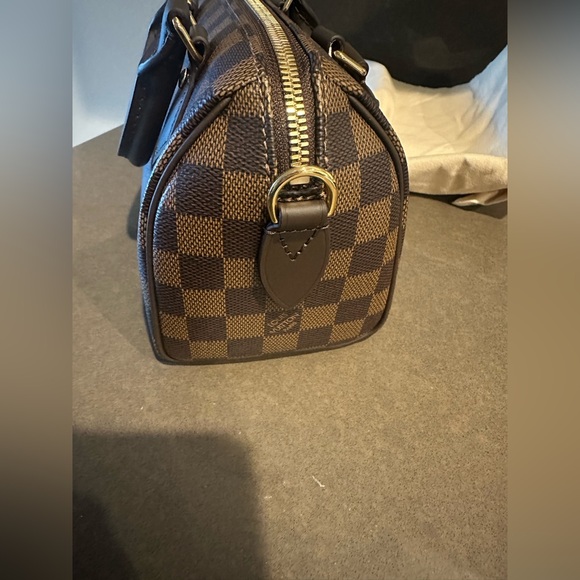 Checkered Handbag - Picture 2 of 6